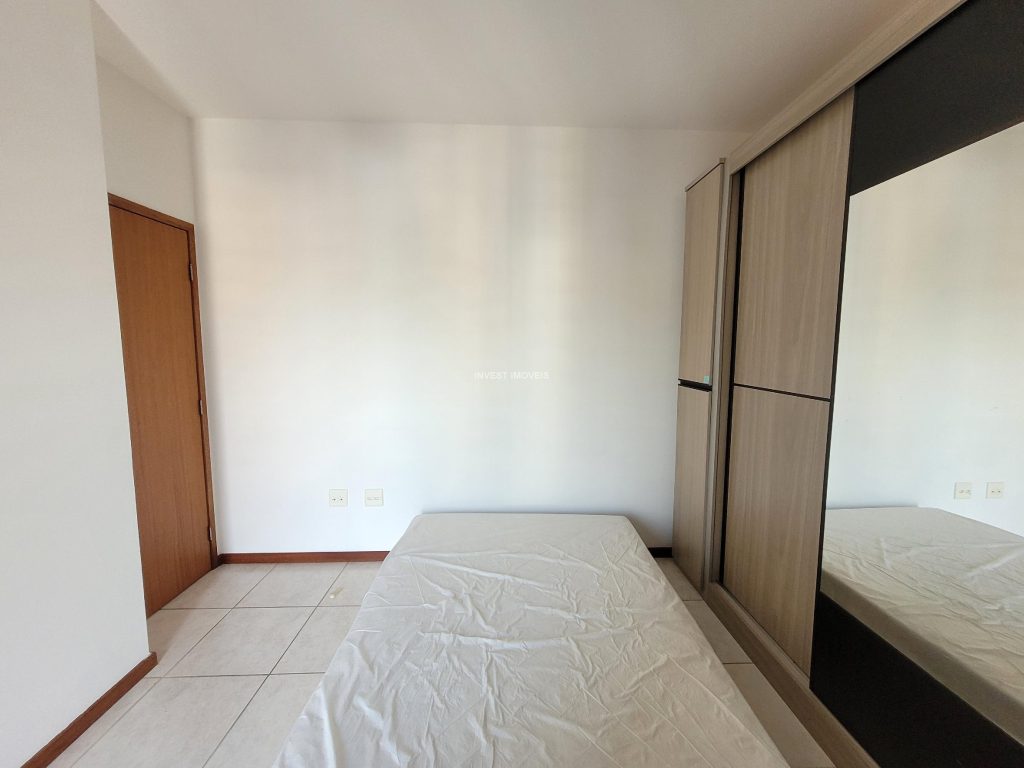 Excelente quarto e sala separado e mobiliado em São Mateus Excelente quarto e sala separado e mobiliado em São Mateus