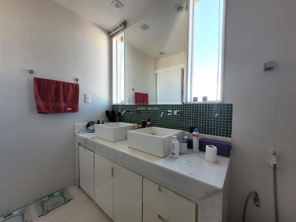 Excelente casa Condomínio Portal da Torre 5 quartos com 2 suítes Excelente casa Condomínio Portal da Torre 5 quartos com 2 suítes