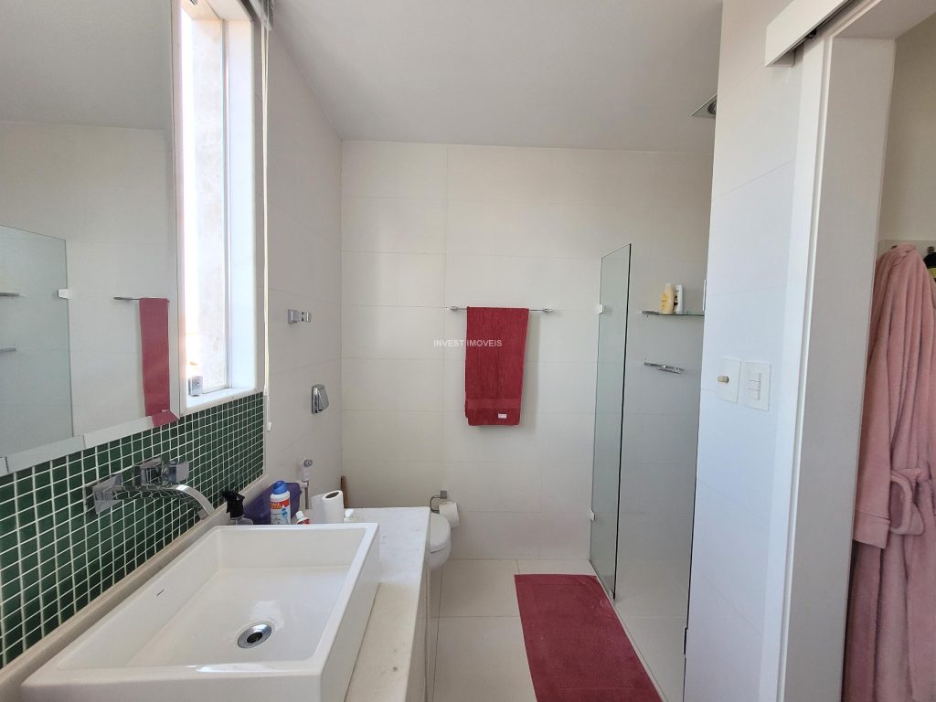 Excelente casa Condomínio Portal da Torre 5 quartos com 2 suítes Excelente casa Condomínio Portal da Torre 5 quartos com 2 suítes
